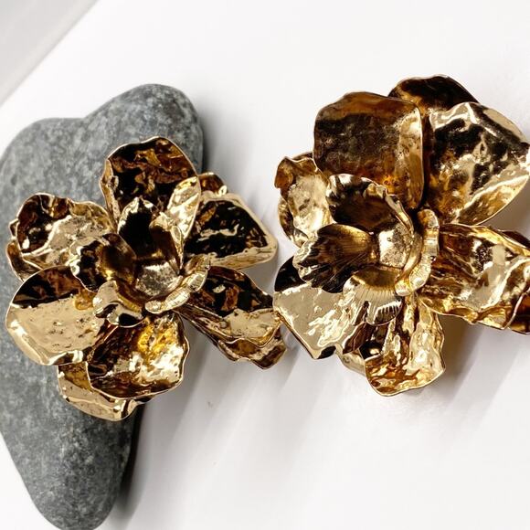 NEW Golden Flower Statement Earrings - Picture 4 of 13